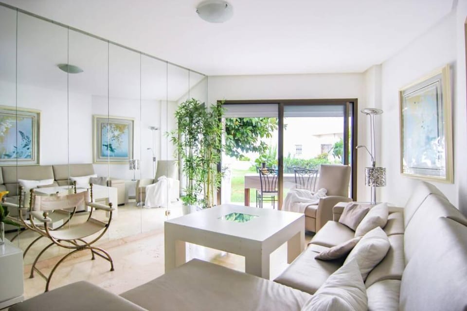 OleHolidays Marbella del Mar Primera linea playa Apartment in Marbella