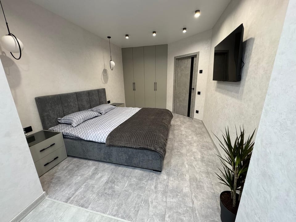 Апартаменти Зарічанська вулиця Netflix Apartment in Ukraine