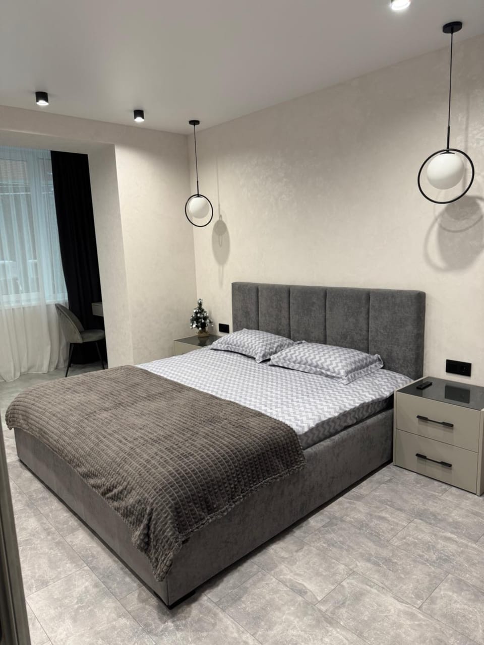 Апартаменти Зарічанська вулиця Netflix Apartment in Ukraine