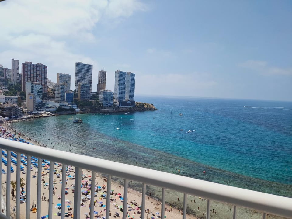 Property building, Balcony/Terrace, Beach, Sea view