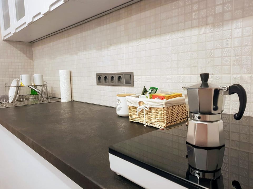 Coffee/tea facilities, Kitchen or kitchenette