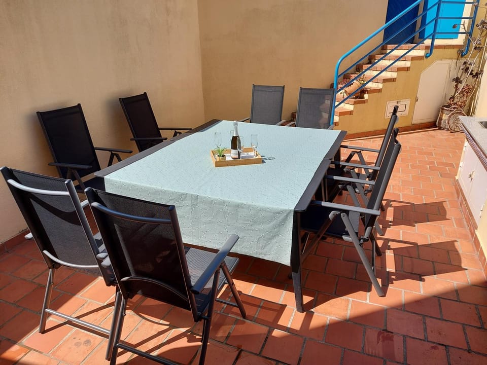 Balcony/Terrace, Meeting/conference room, Breakfast