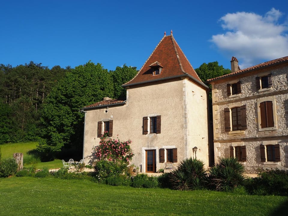 Property building, Natural landscape, Garden, Garden view, Landmark view