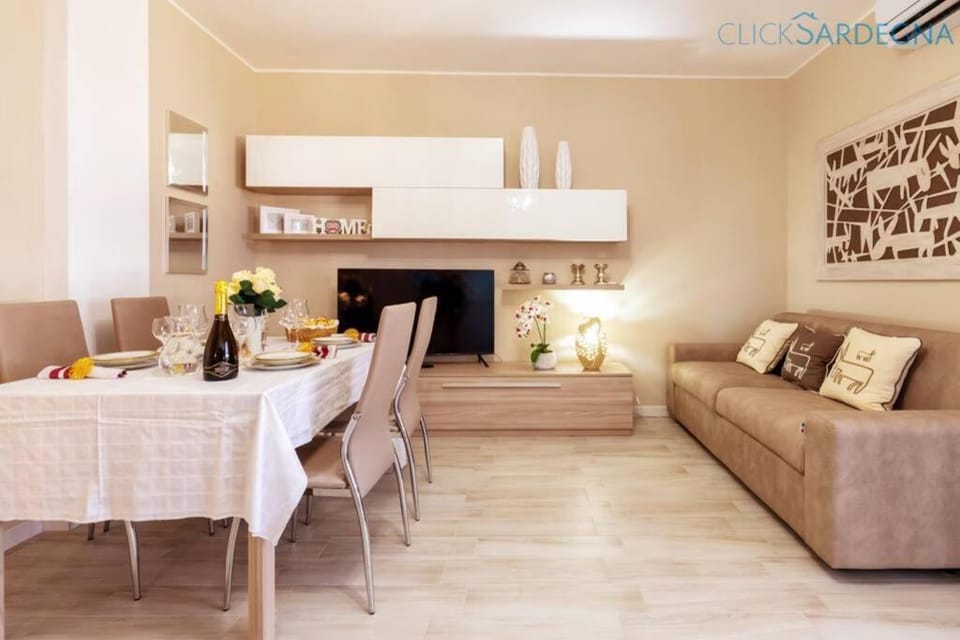 Lovely Apartment next to the beach with Air Conditioning and wifi Apartment in Alghero