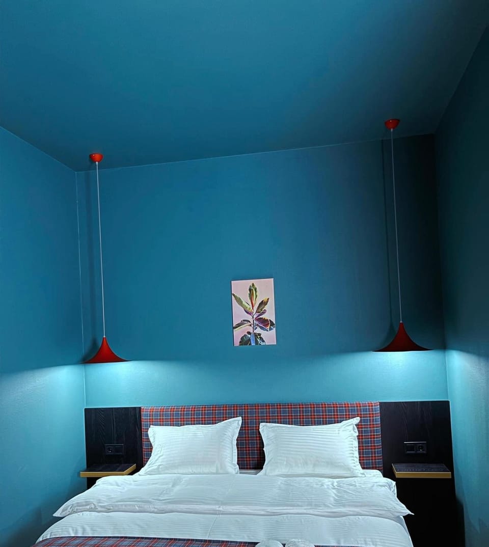 Green Rooms Hotel in Georgia