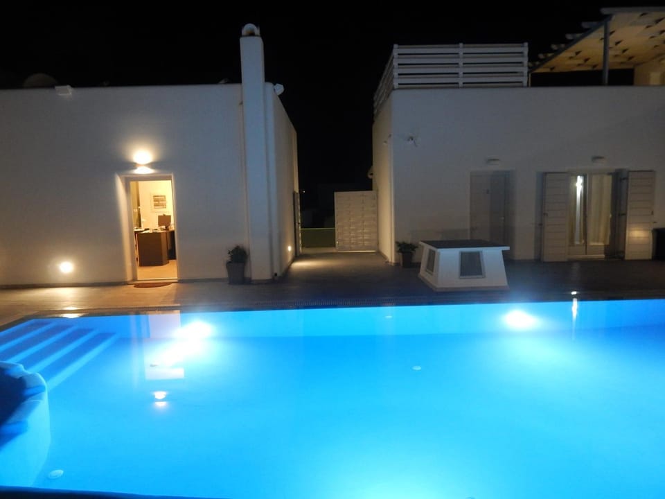 Night, Swimming pool