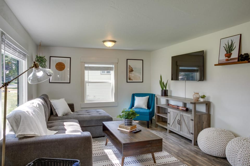 Adorable Coeur d'Alene Home < 2 Mi to Lake! House in Coeur dAlene