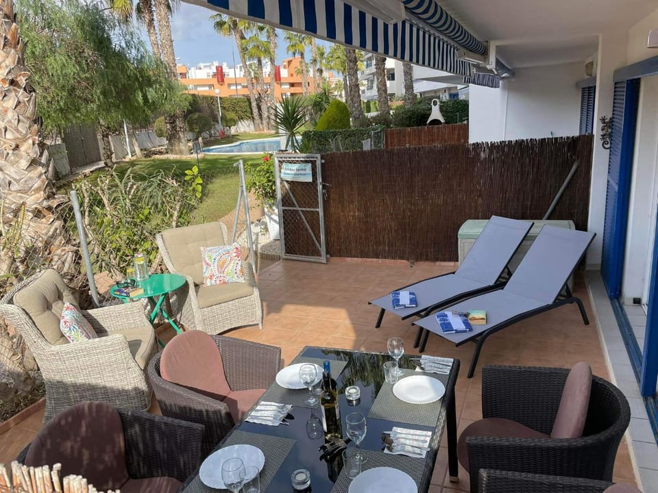 Activities, Balcony/Terrace, furniture, sunbed
