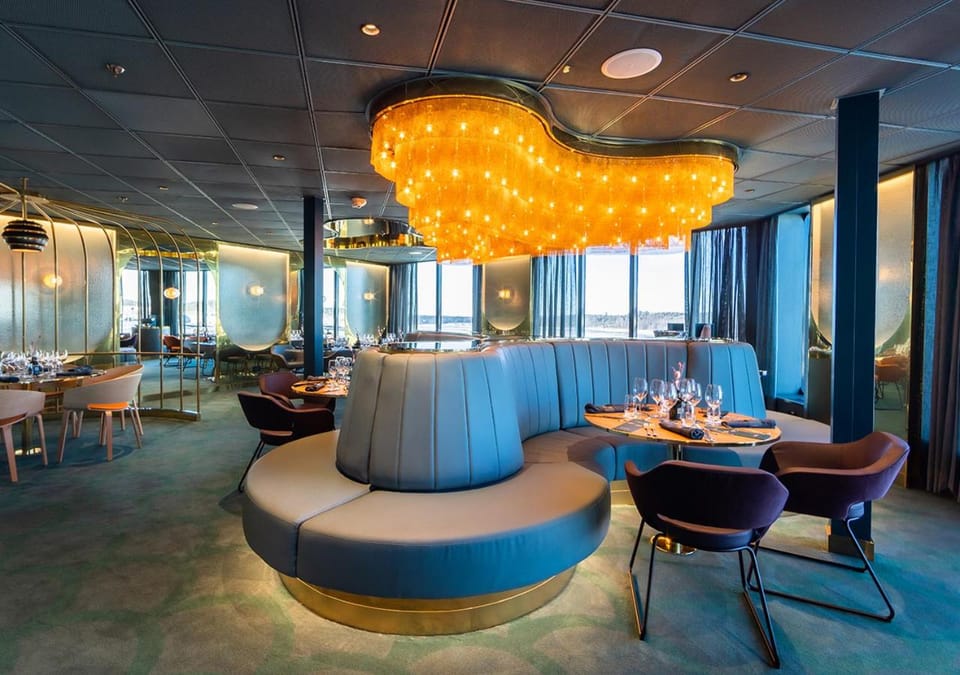 Restaurant/places to eat, Restaurant/places to eat, Dining area, Sea view, Area and facilities