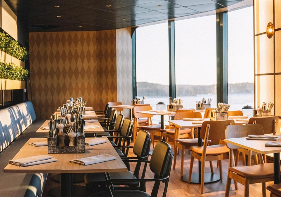 Restaurant/places to eat, Restaurant/places to eat, Dining area, Sea view, Area and facilities