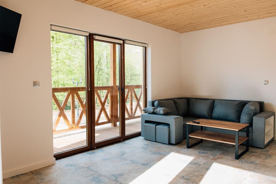 Agro Domki Pod Jesionem 2 Apartment in Lower Silesian Voivodeship