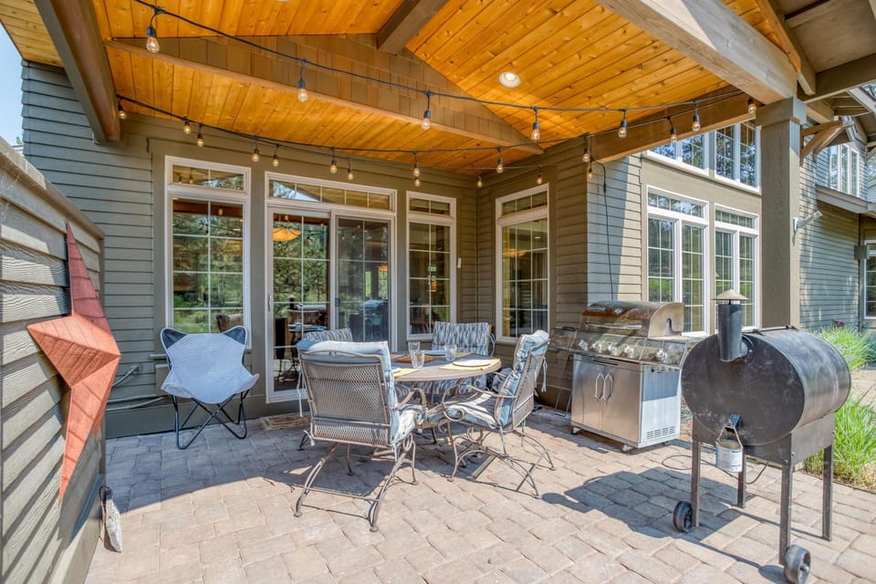 11 Dogleg Lane - Meredith Lodging House in Sunriver