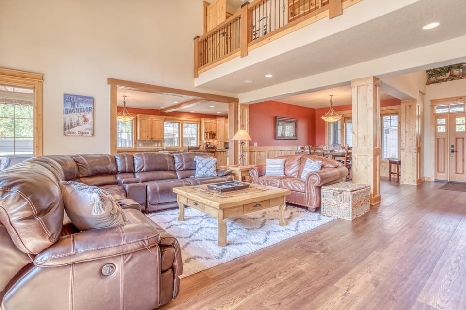 11 Dogleg Lane - Meredith Lodging House in Sunriver