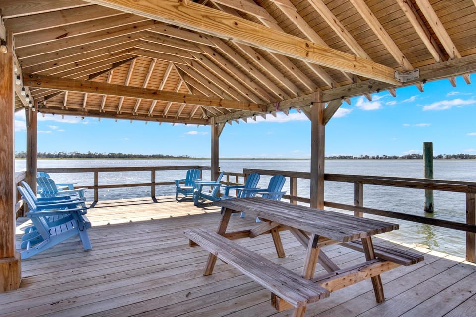 Riverlodge Upper House in Tybee Island