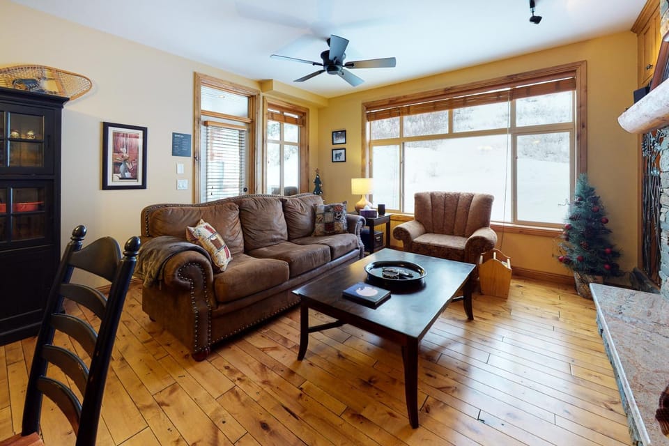Aspens 4406 Apartment in British Columbia