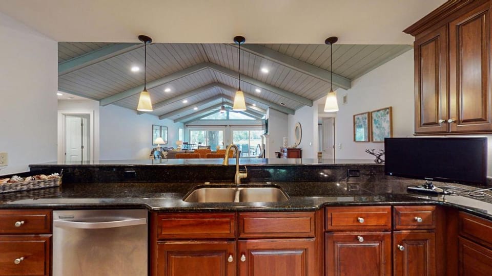 15 Promontory Ct House in Hilton Head Island