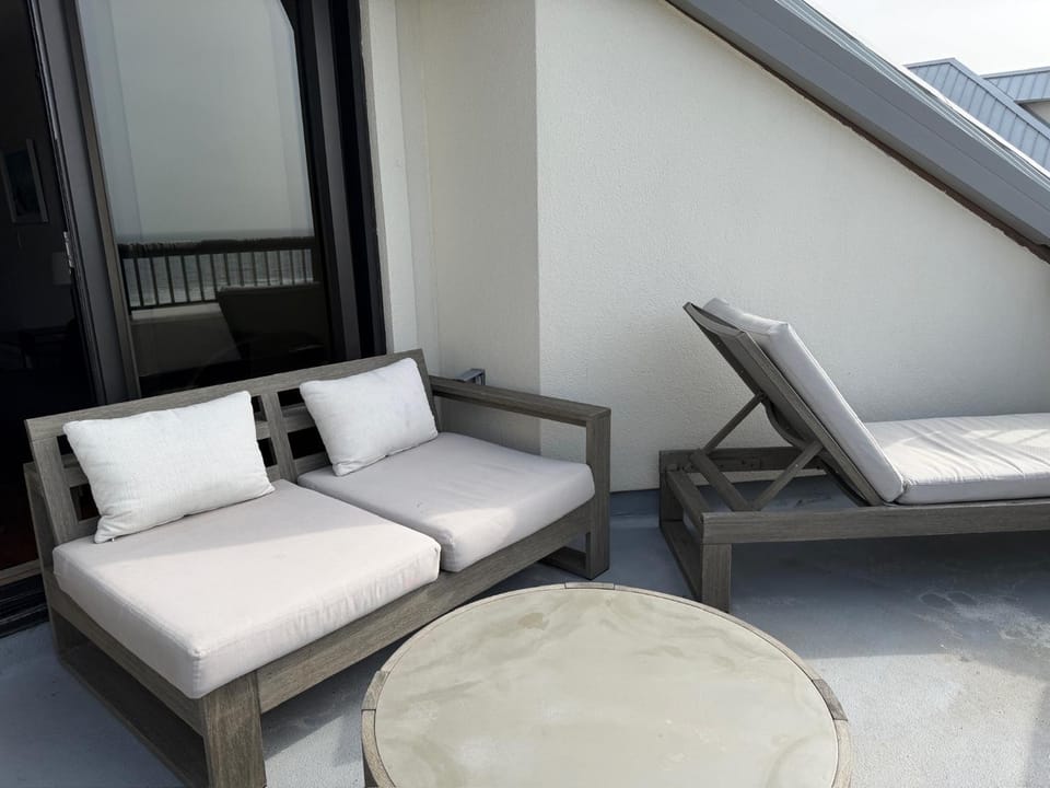 Patio, Day, View (from property/room), Balcony/Terrace, Seating area, sunbed
