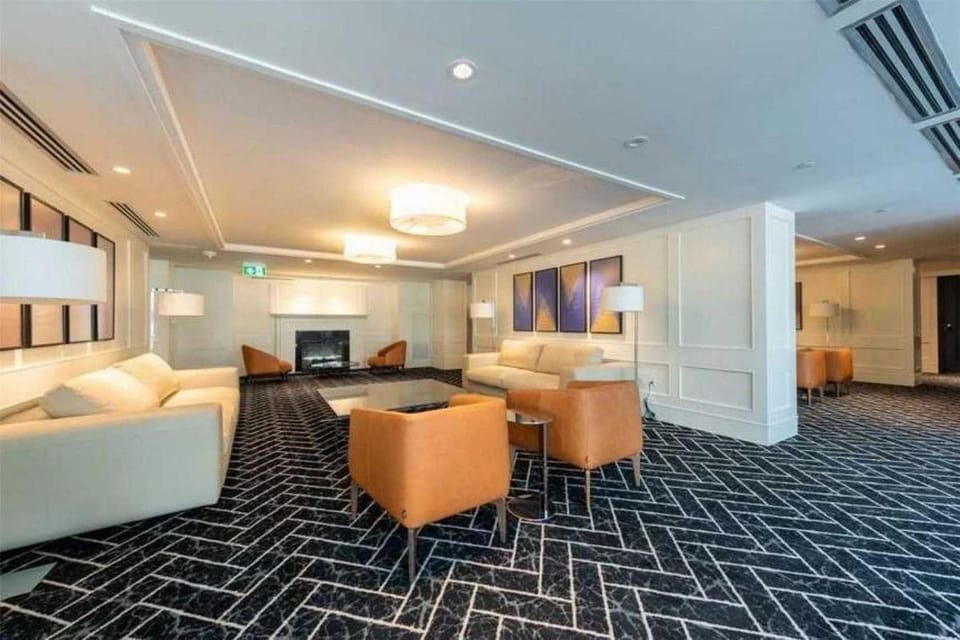 Stylish Downtown Toronto Residential Hotel Apartment hotel in Toronto