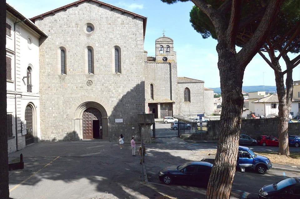 Property building, Neighbourhood, City view, Street view