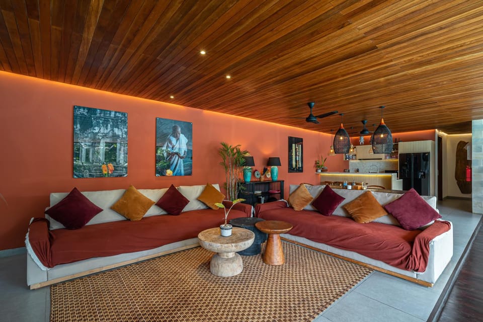 Villa Sandro - 3BR Escape, Lush Jungle Views & Pool Villa in Tampaksiring