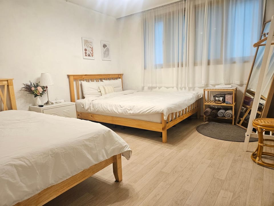 Hongdae Min House 2 Apartment in Seoul