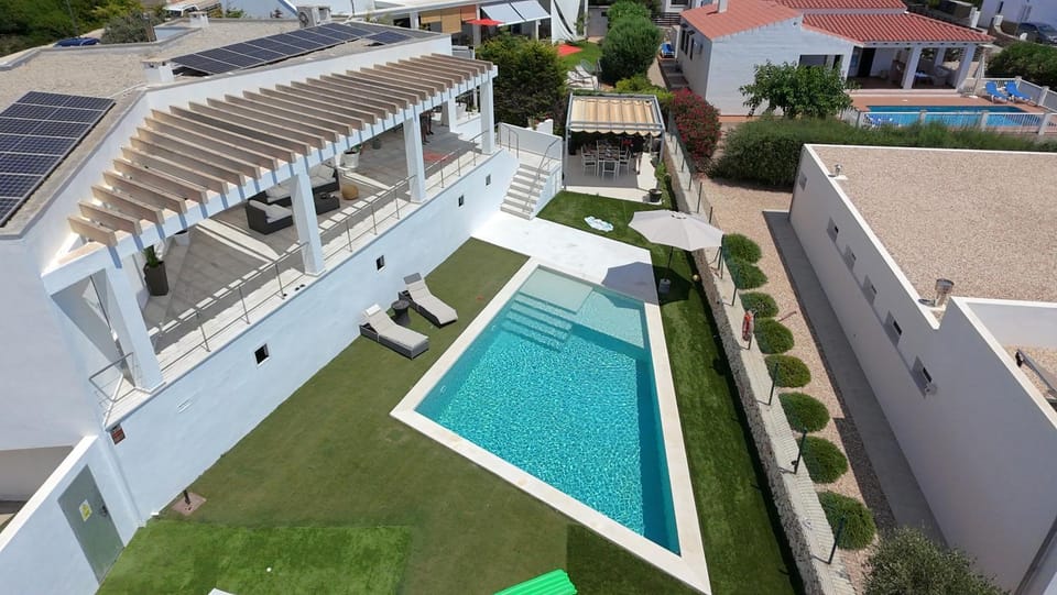 Garden, Garden view, Pool view, Swimming pool, sunbed