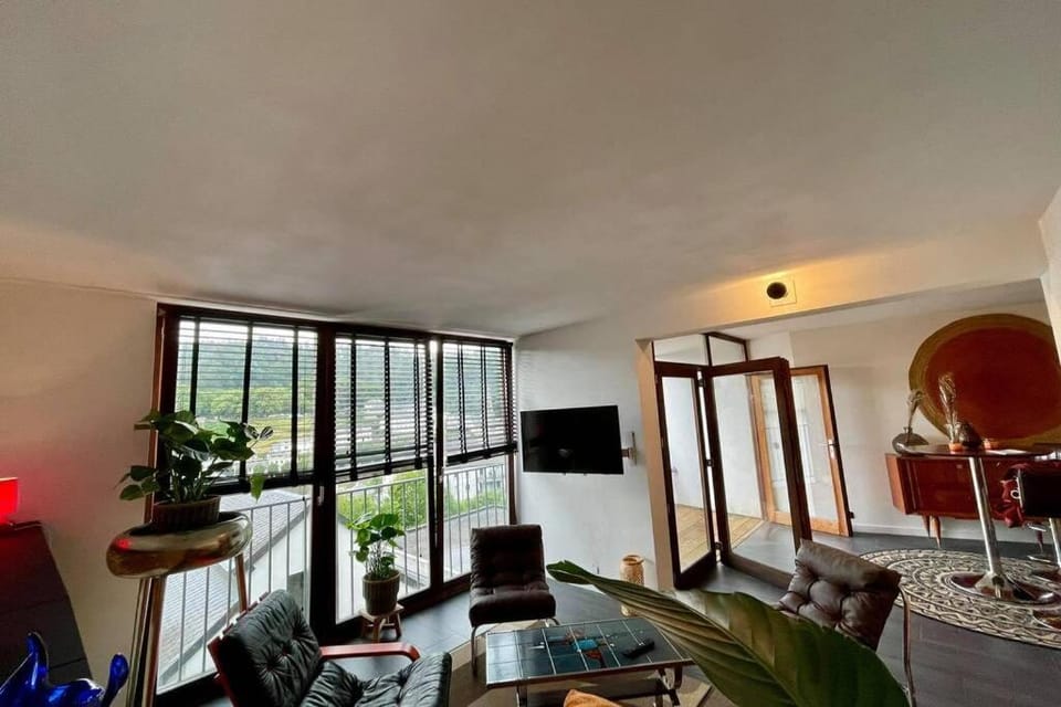 À Bouillon, appartement vintage vue sur le château Apartment in Wallonia, Belgium