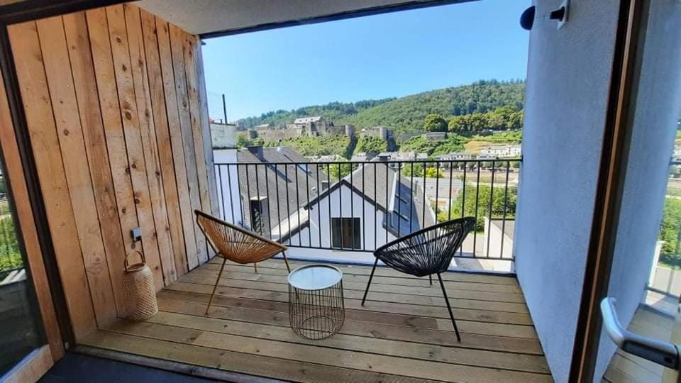 À Bouillon, appartement vintage vue sur le château Apartment in Wallonia, Belgium