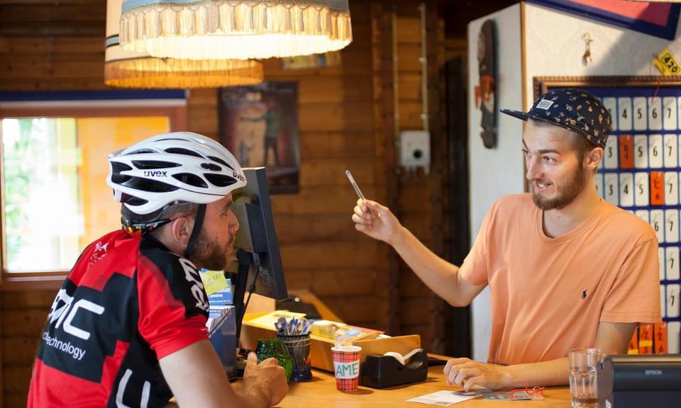 Staff, People, On-site shops, Lobby or reception