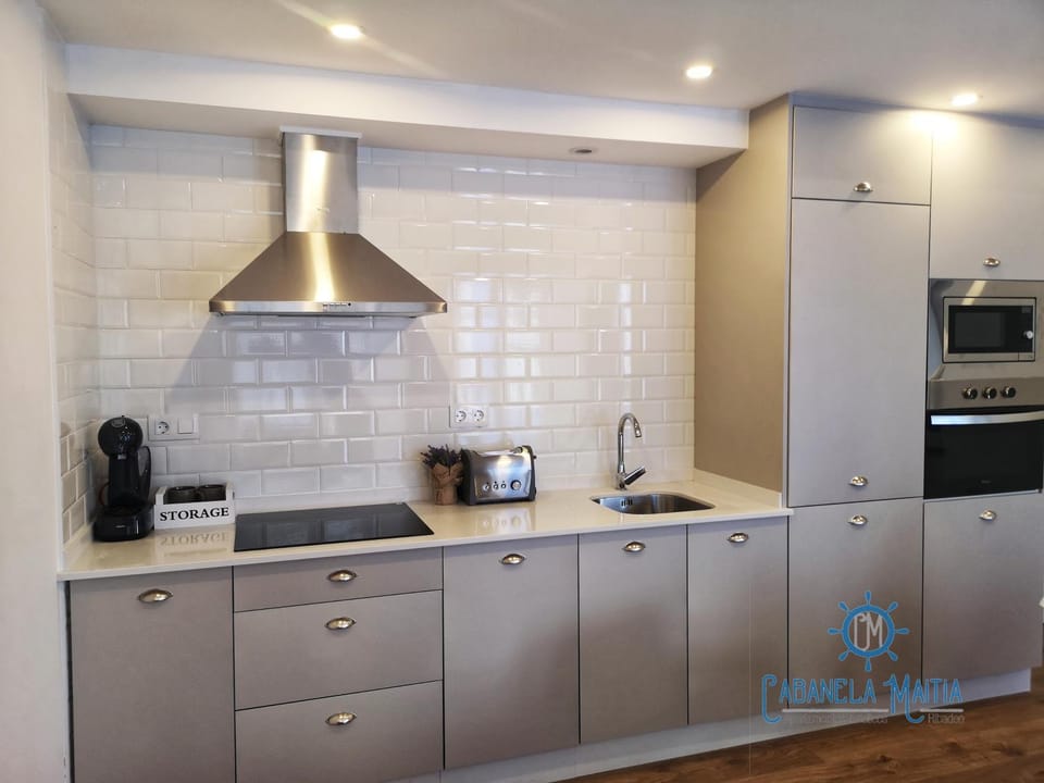 Coffee/tea facilities, Kitchen or kitchenette, dishwasher, minibar, pet friendly, stove, toaster