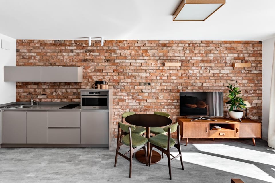 Kitchen or kitchenette, Dining area, Communal kitchen