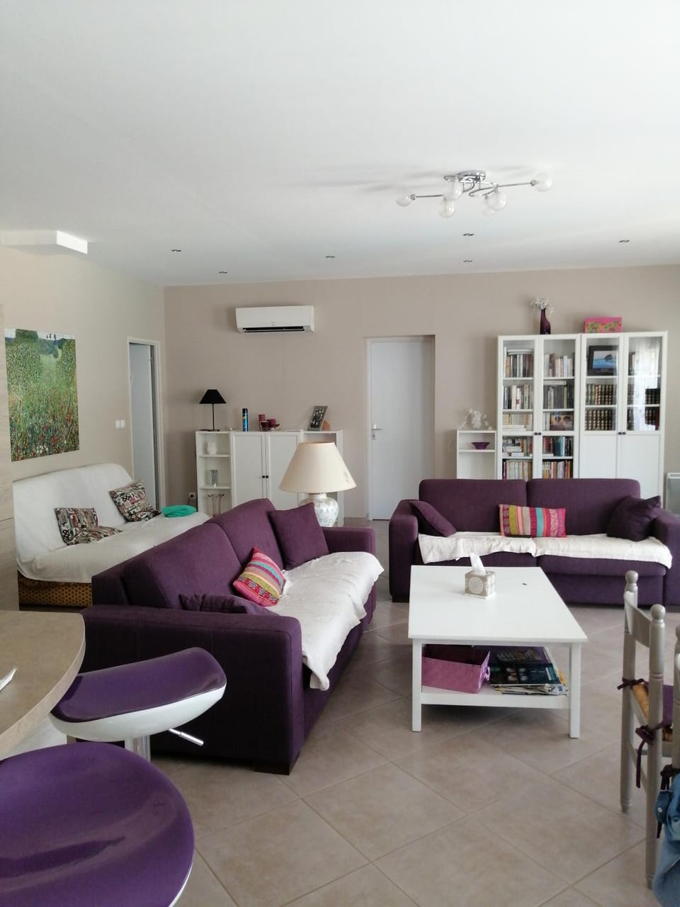 Living room, Seating area