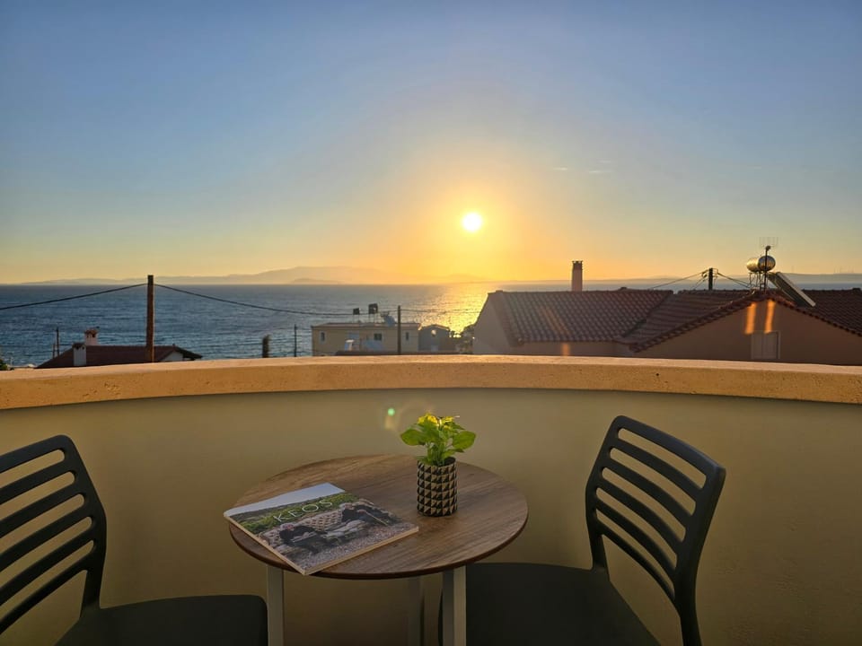 Balcony/Terrace, Sea view, Sunrise