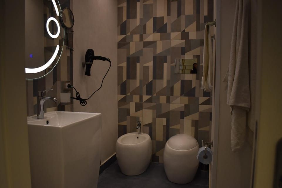 Federico 70 Zaffiro Luxury Capsule hotel in Palermo