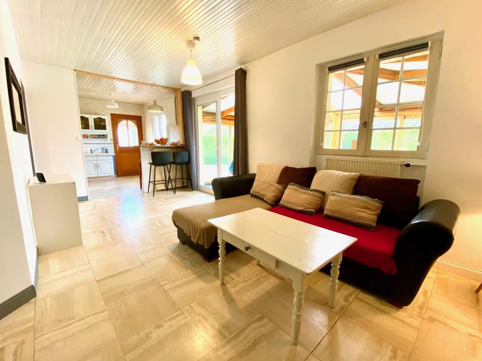 Living room, Lounge or bar