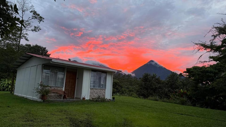 Casa de Campo Heliconia Apartment in Alajuela Province