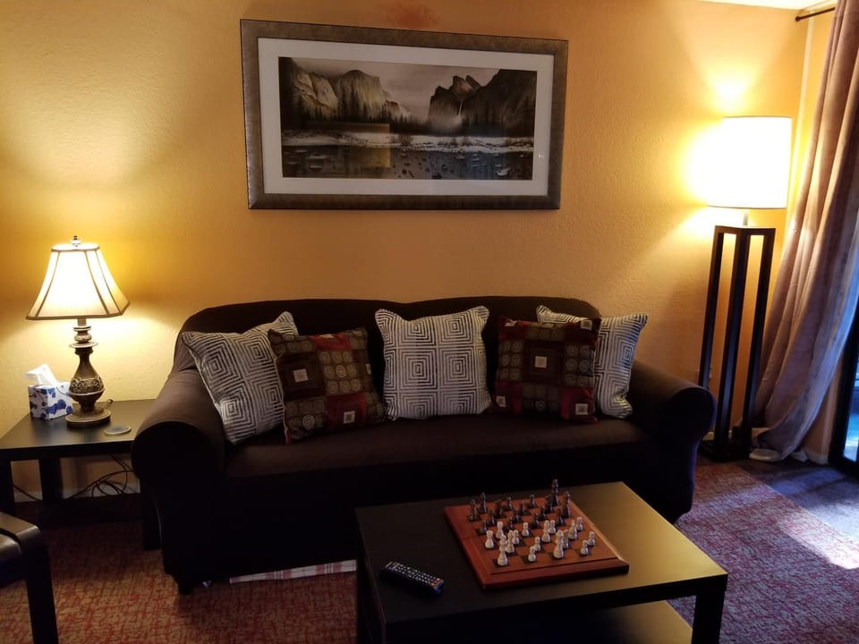 Lovely One bedroom condo with indoor fireplace. Apartment in Federal Way
