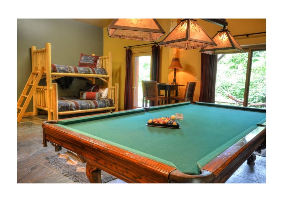 Free Estate Tours -Tranquil Family Cabin- Clingman's Dome + Lake Views Cabin in Stecoah