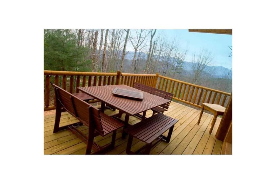 Free Train Tix + Modern-Rustic Cabin Cabin in Stecoah