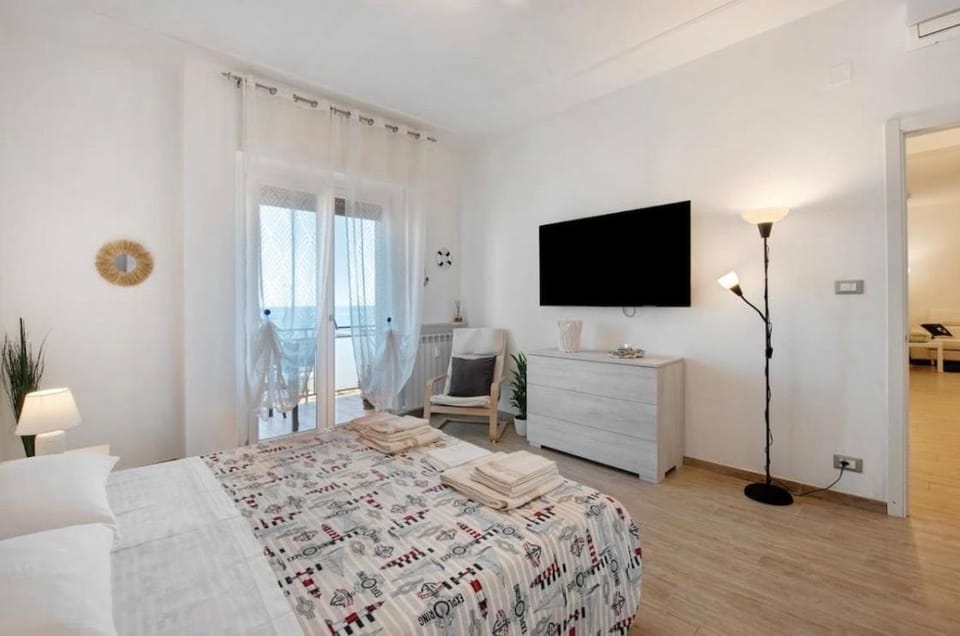 Happy Home Apartment in Savona