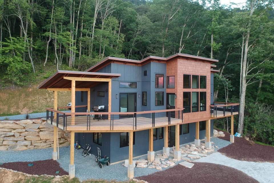Free Brewery Tour Pass+ Amazing View + Private Mtn Cabin + Convenience Cabin in Swain County