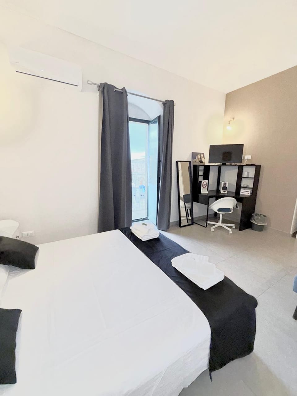Hercules Suites Bed and Breakfast in Noto