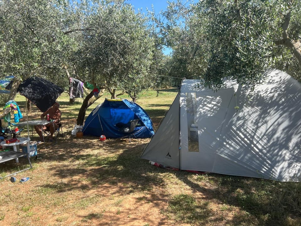 Camping Volme Tent Campground/ 
RV Resort in Banjole