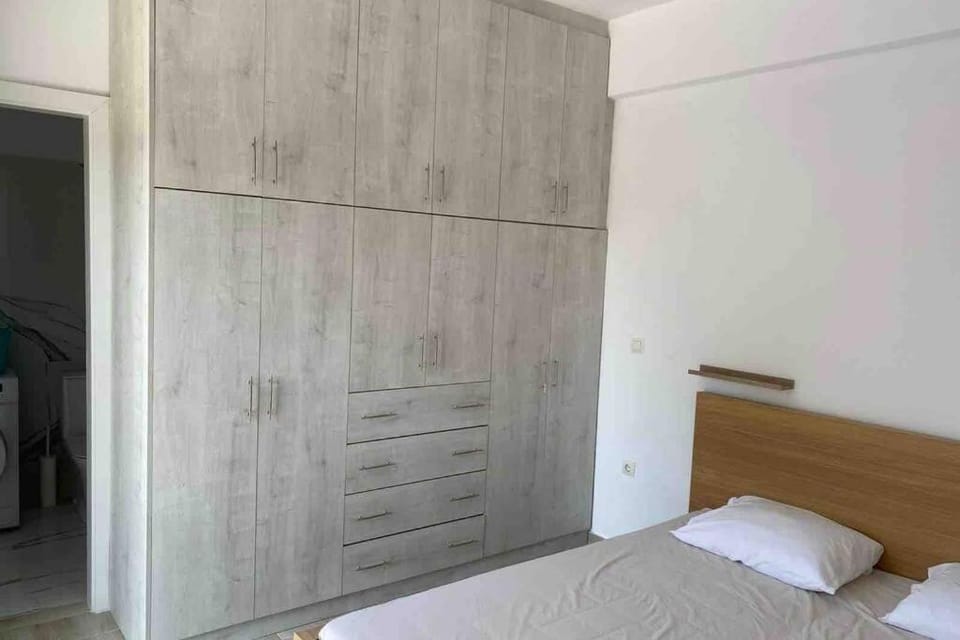 Bedroom, wardrobe
