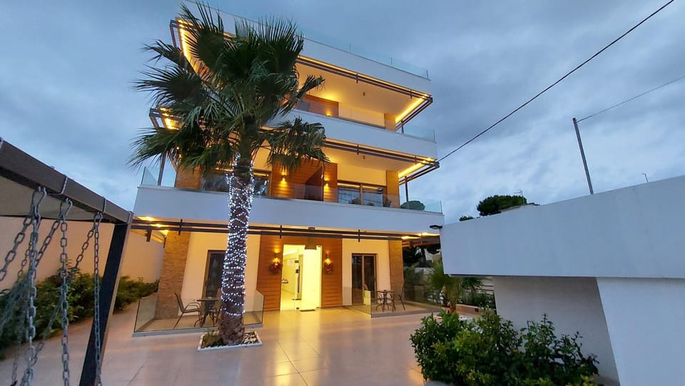 Property building, View (from property/room)