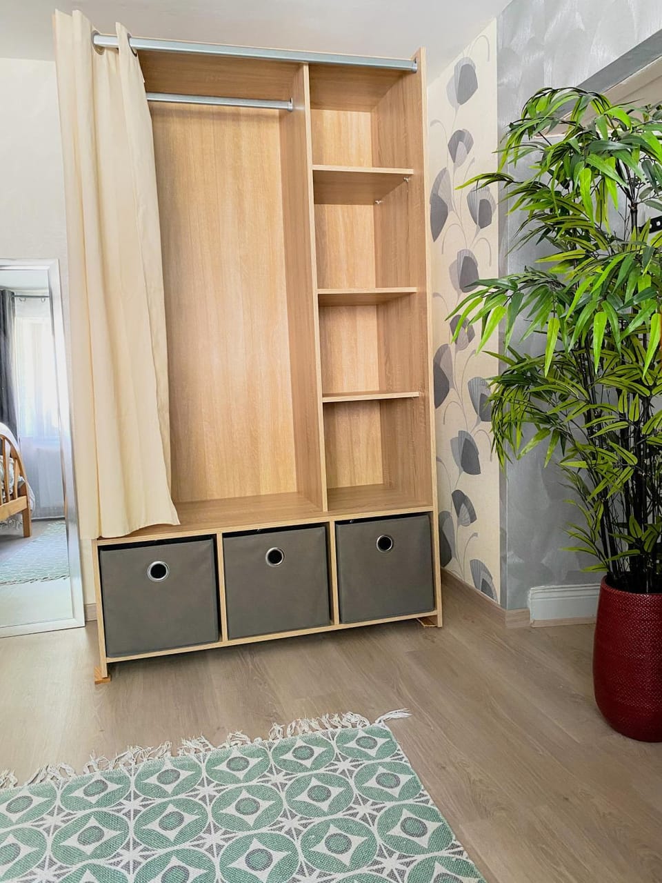 wardrobe