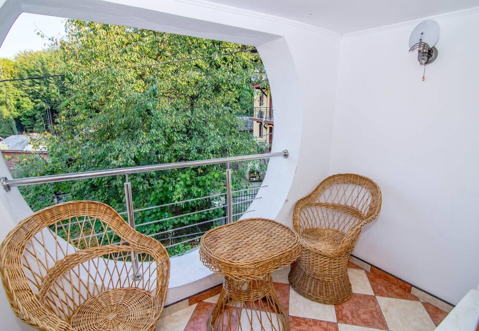 Casa Olanesti Bed and Breakfast in Romania