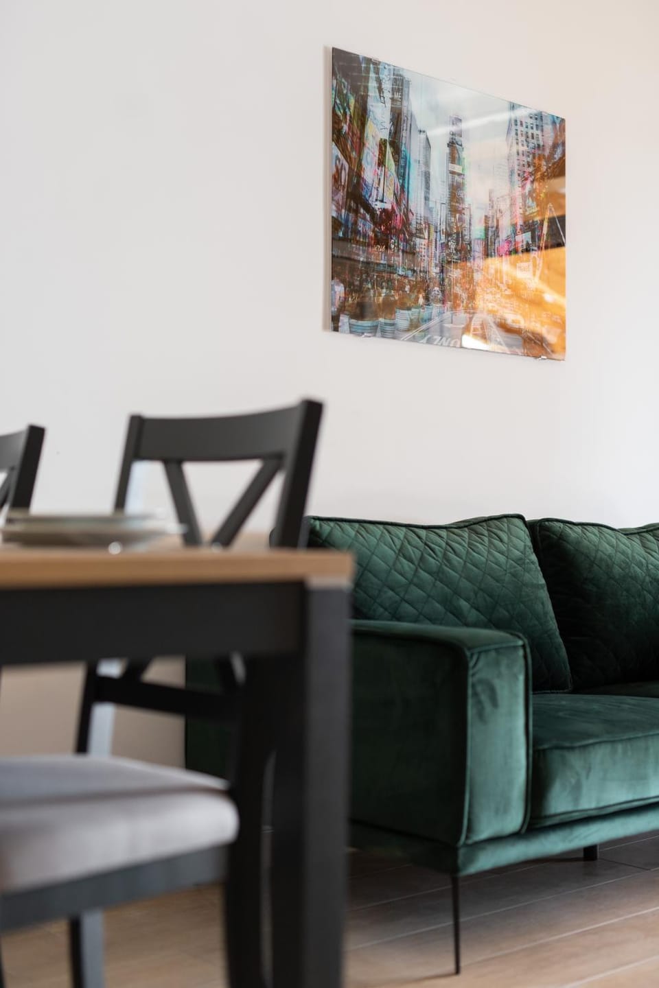 Living room, Decorative detail, Seating area, Dining area