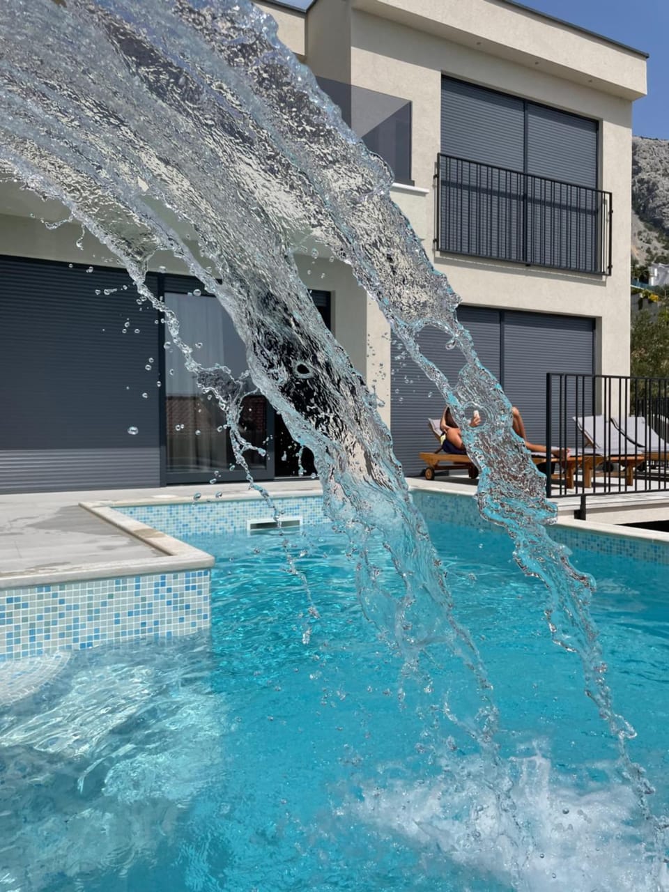 Swimming pool