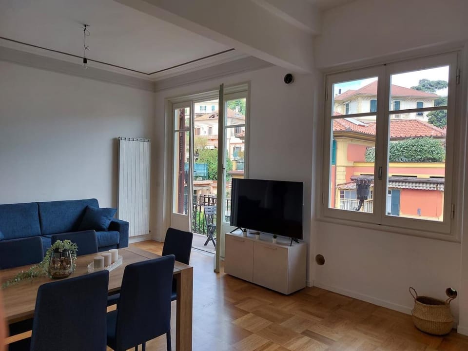 Maestrale Flexyrent - Parking - WiFi - A C Apartment in Rapallo